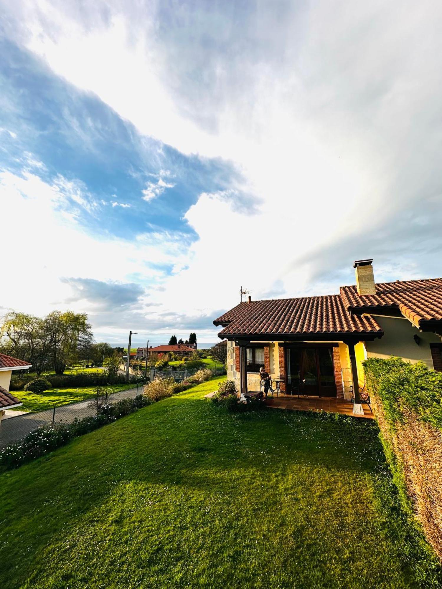 Apartamentos Rurales La Carbayala Oviñana 外观 照片
